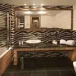 Hotel Art William 4*