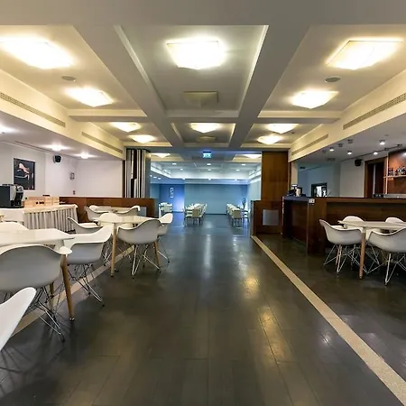 Hotel Art William 4*