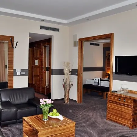 Hotel Art William 4*