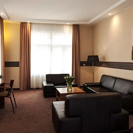 Art William Hotel 4*