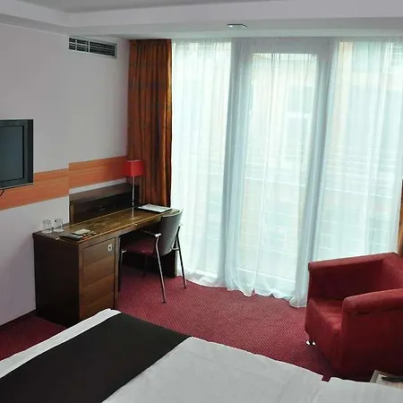 Hotel Art William 4*