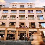 Art William Ξενοδοχείο 4*
