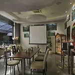 Art William Ξενοδοχείο 4*